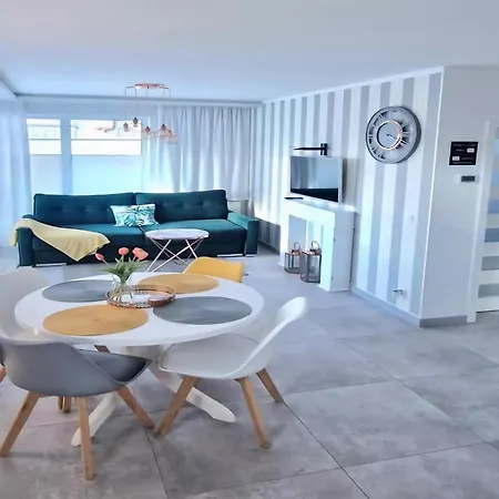 דירה With A Terrace In מיילנו