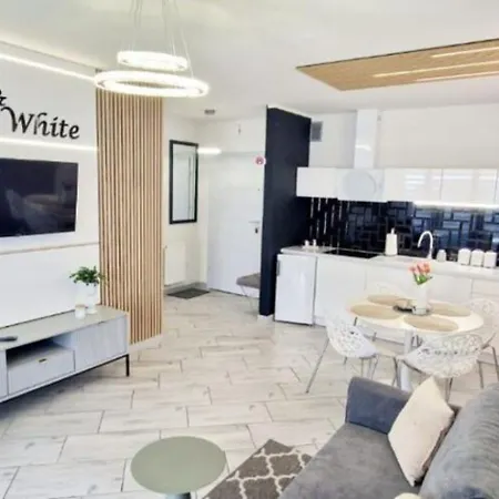With A Terrace In * מיילנו